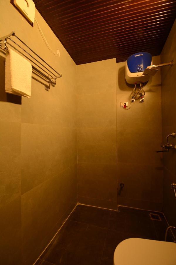 Hotel Grand Lotus 3*