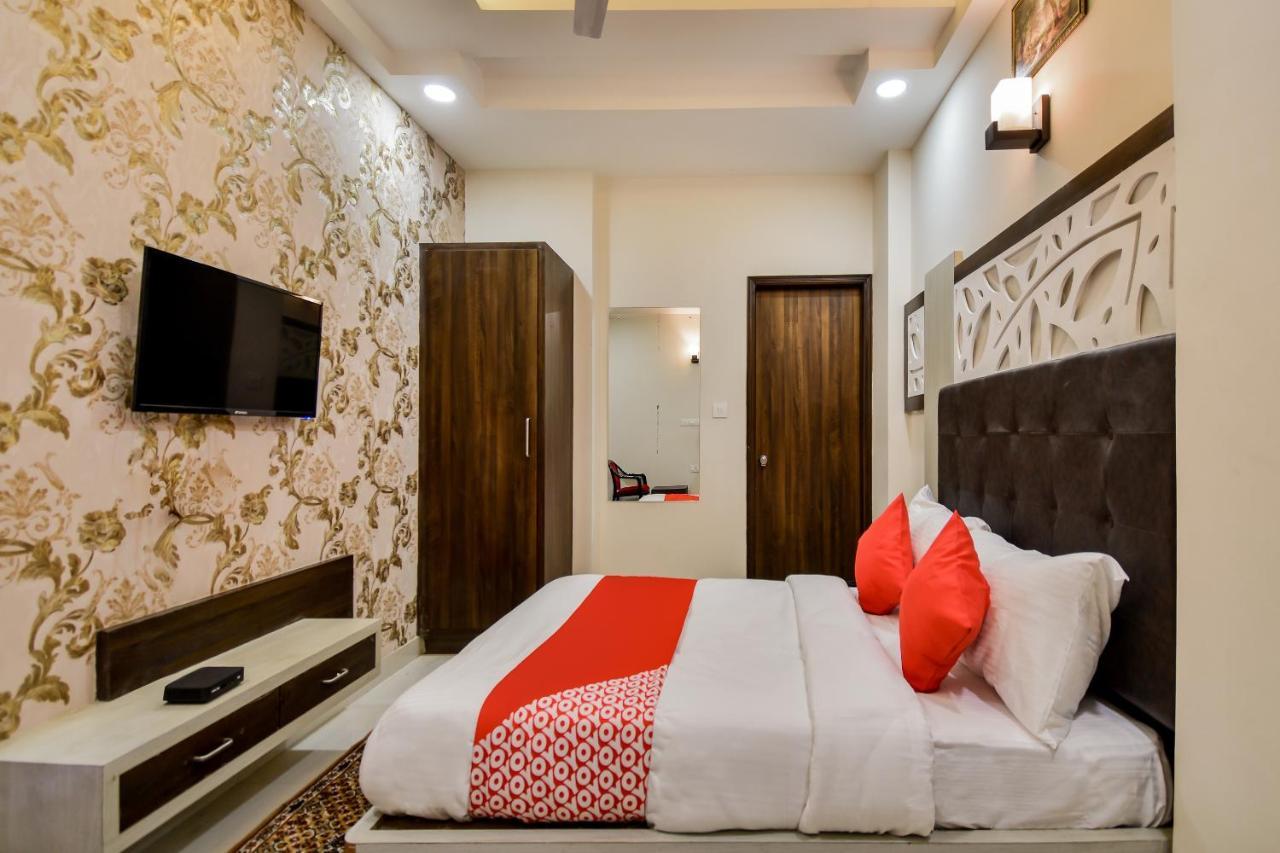 Hotel Oyo 69690 Green Wood
