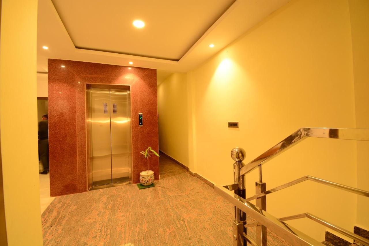 Hotel Grand Lotus 3*