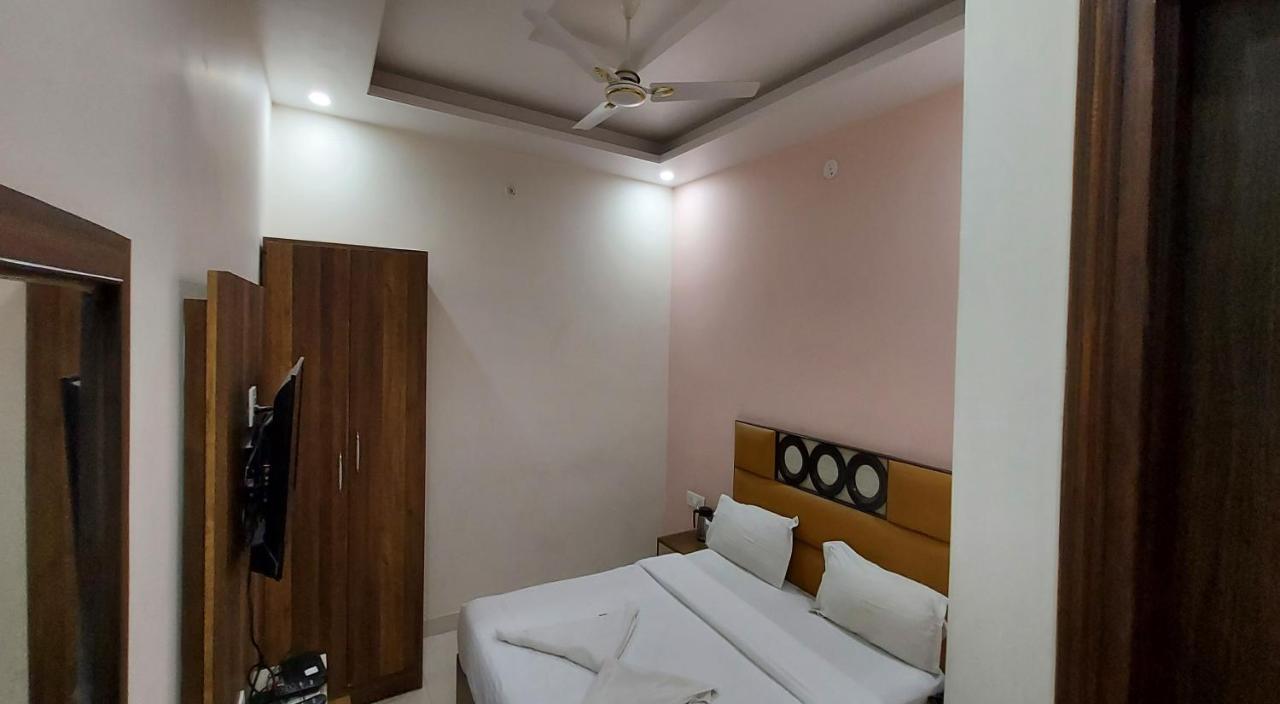 Reeve Jaipur