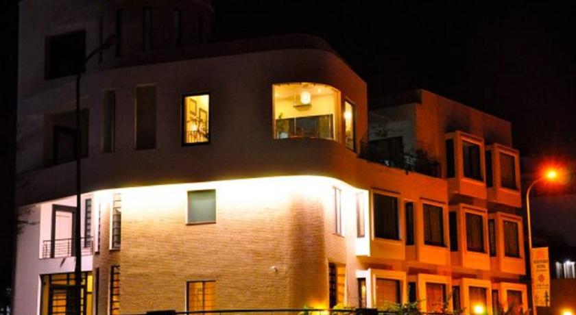 The Saneer Hotel 3*