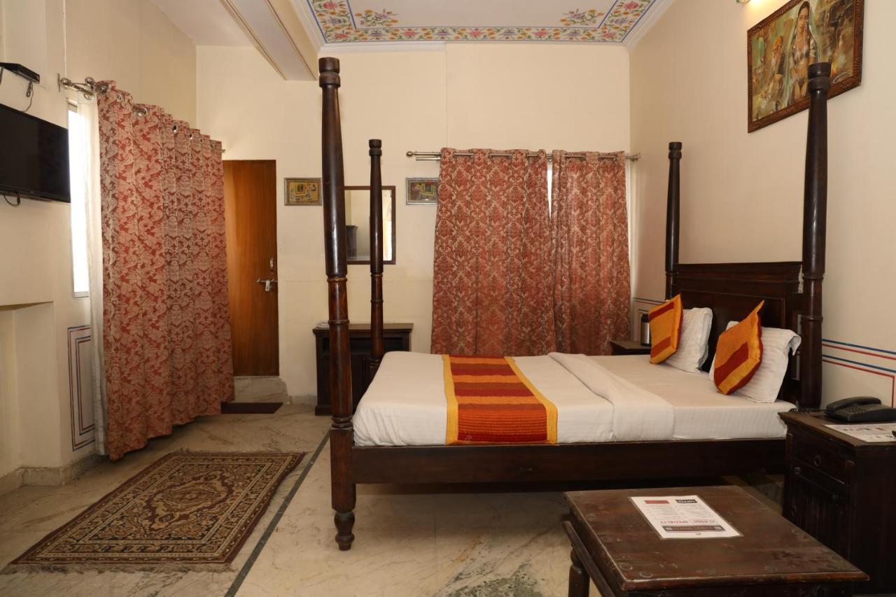 Townhouse Chandpole Metro Station Formerly Raghuraj Palace 3* Jaipur