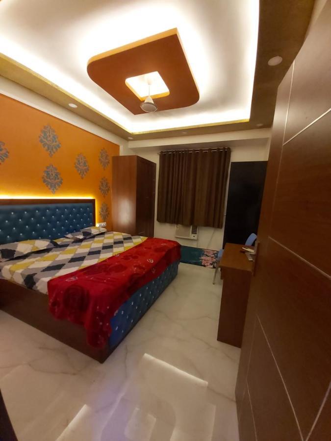 Karni Lovely 2 Bhk Appt And Terrace Apartment *