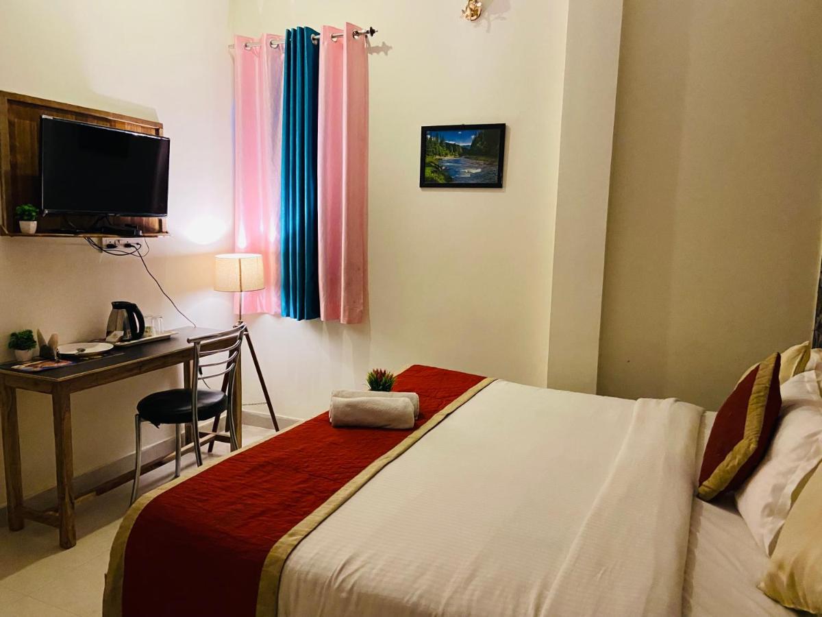 Hotel The Indraj Palace