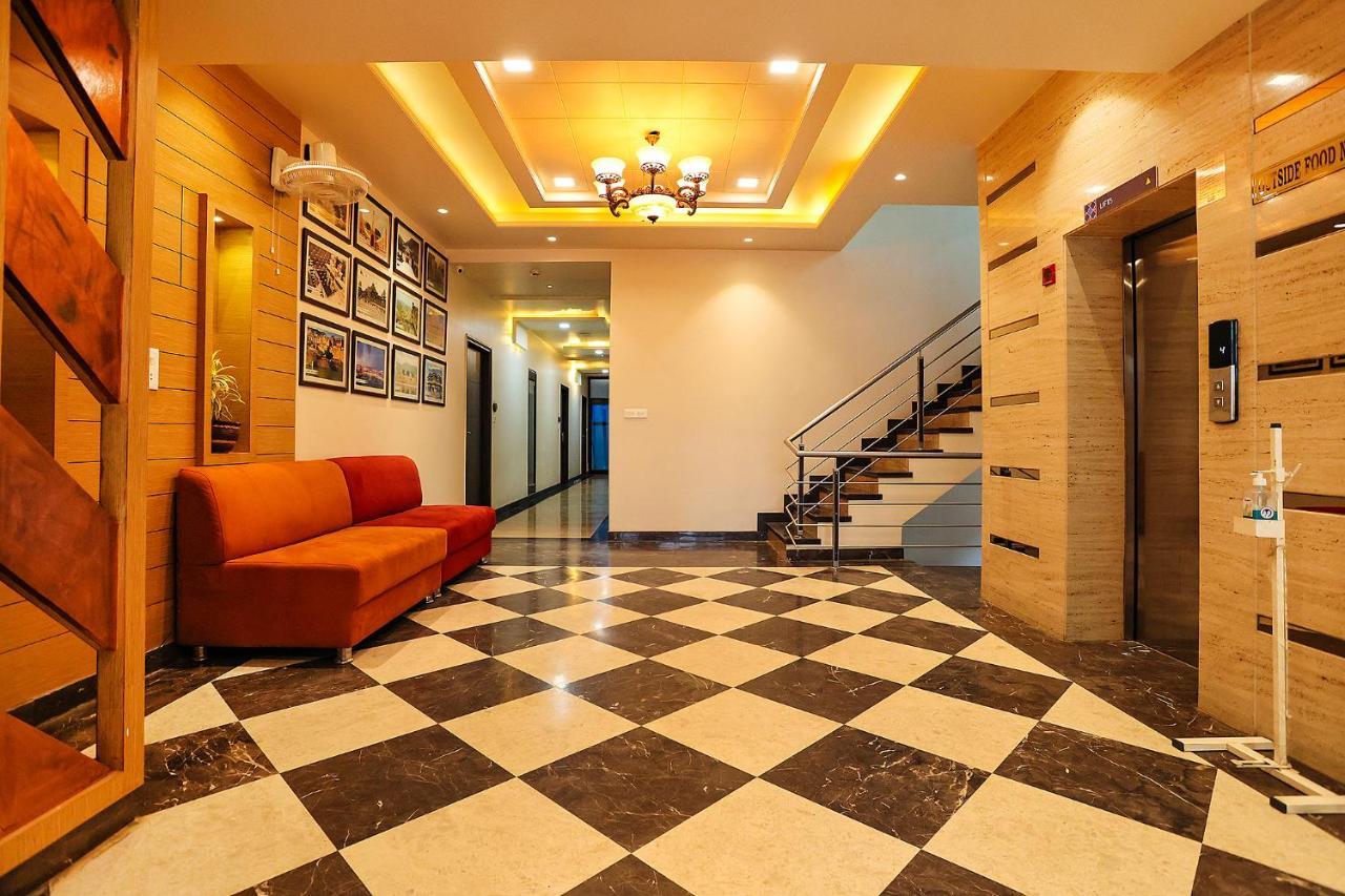 Royal Gm Plaza 3*