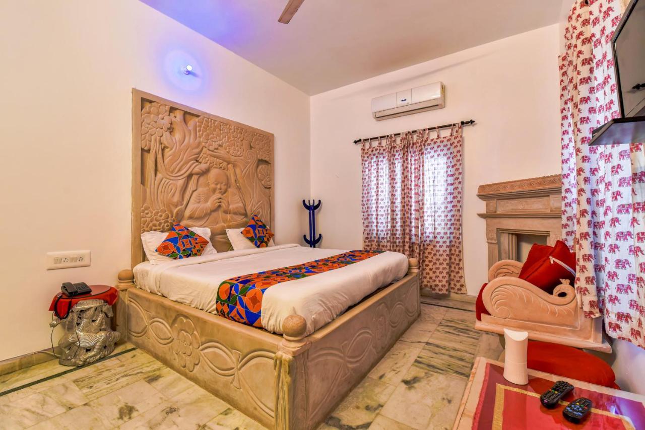Hotel Fabhotel Harpalsar Haveli
