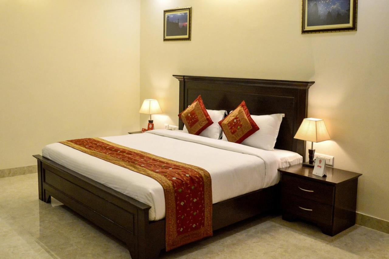 Raj Regency 3*