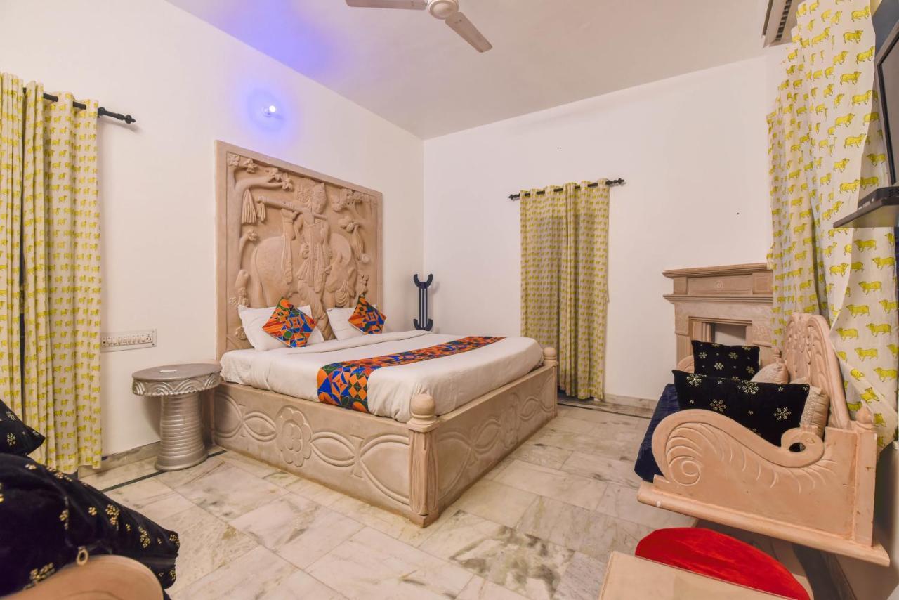 Hotel Fabhotel Harpalsar Haveli 3*