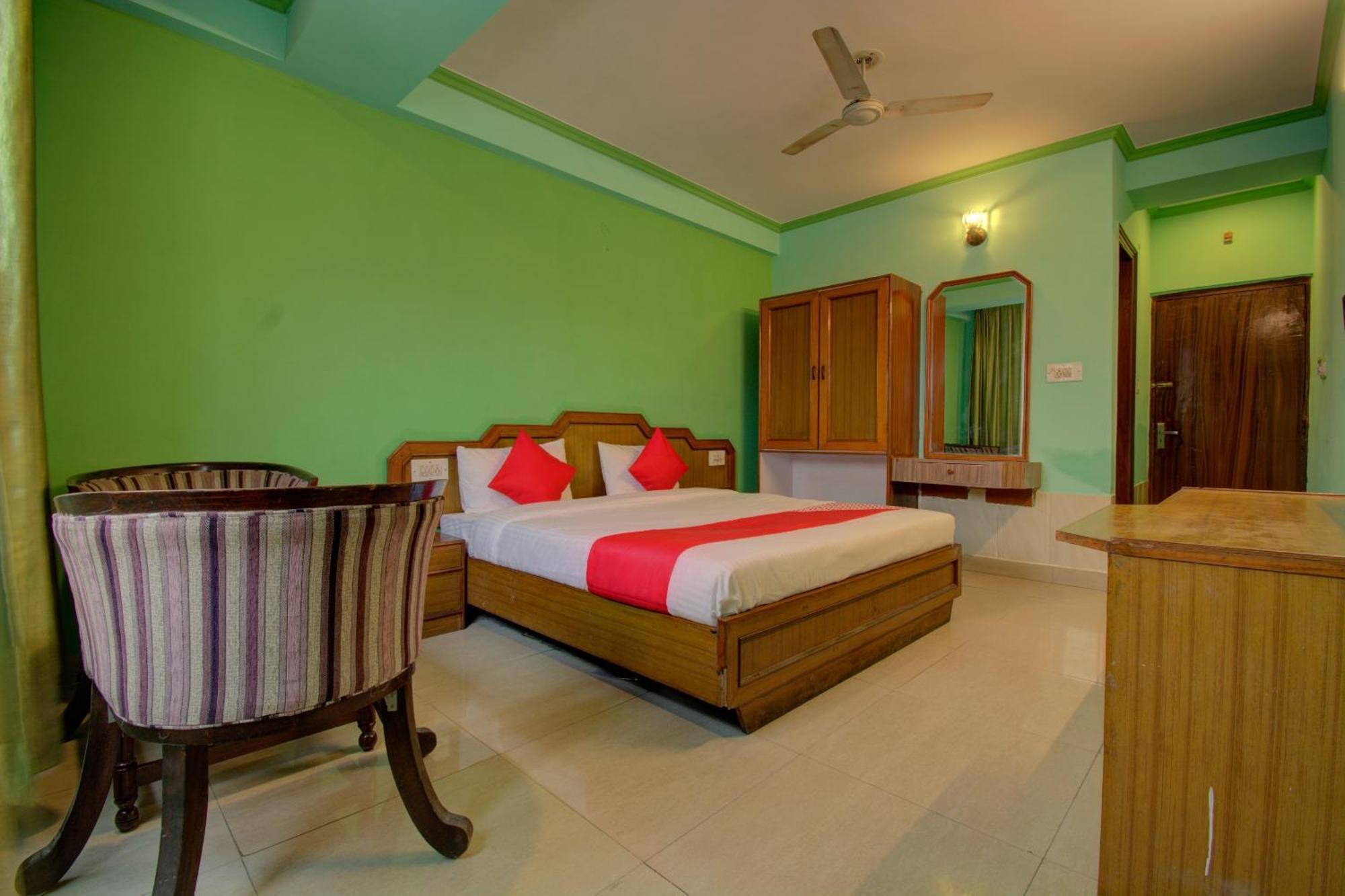 Oyo 16002 Shaan Jaipur