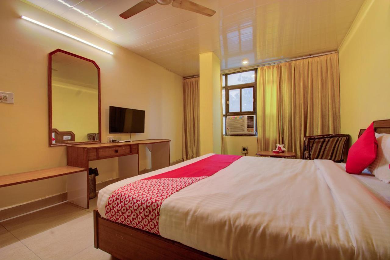 Oyo 16002 Shaan Jaipur