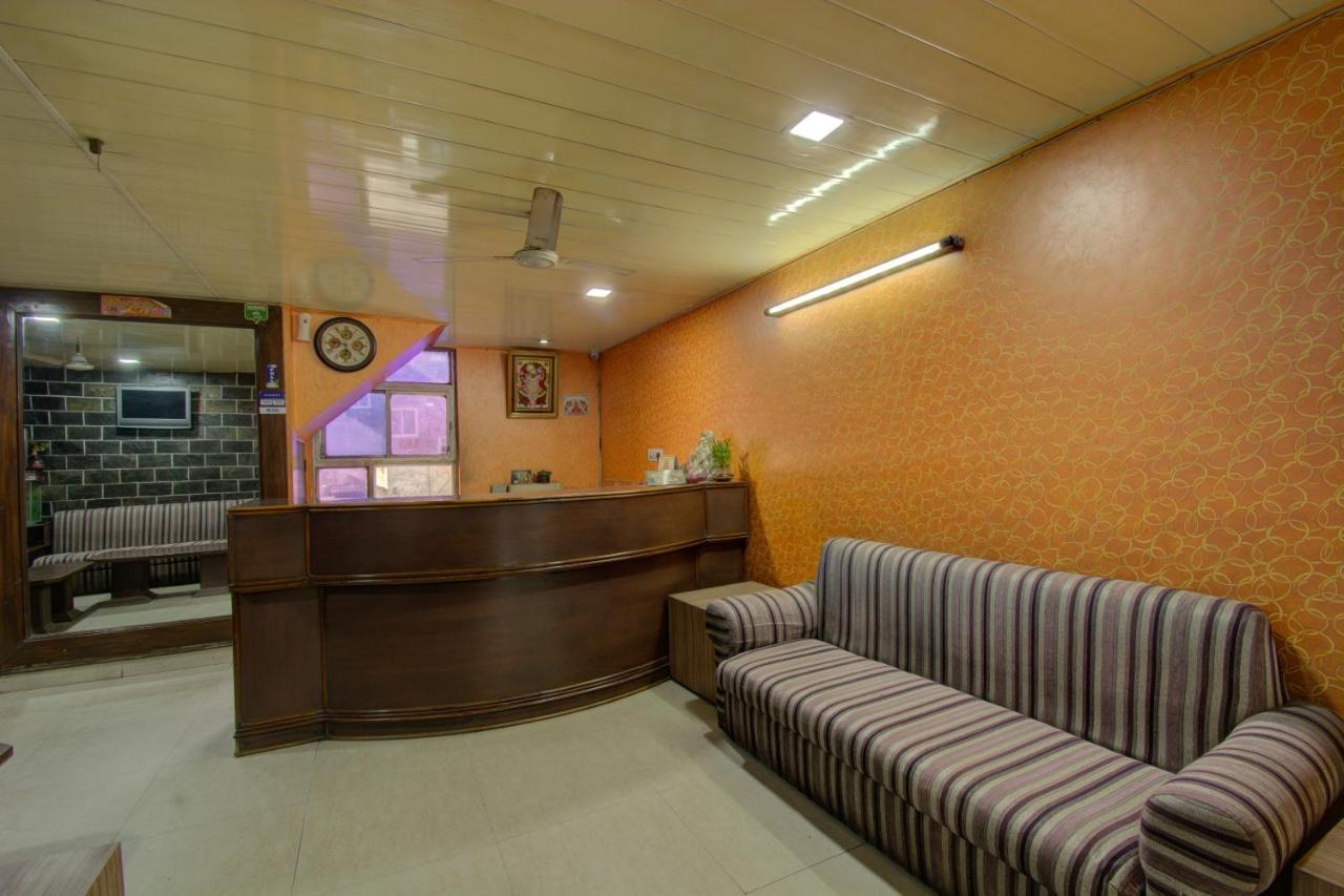 Oyo 16002 Shaan Hotel 3*