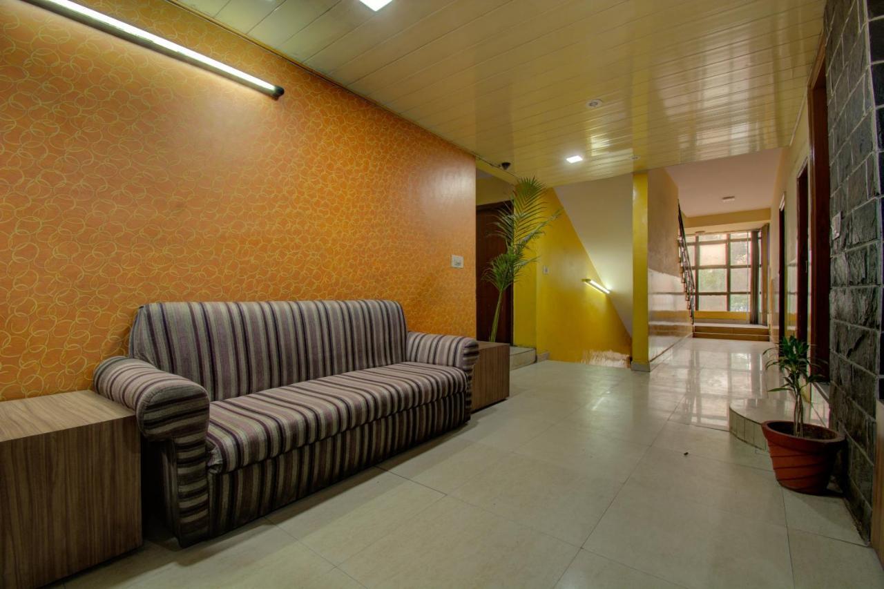 Oyo 16002 Shaan 3* Jaipur
