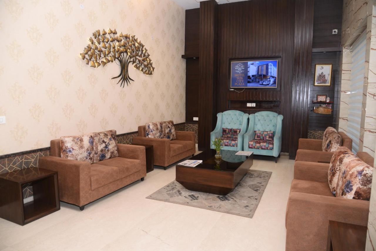 Suncity Plaza, Sitapura, 4*