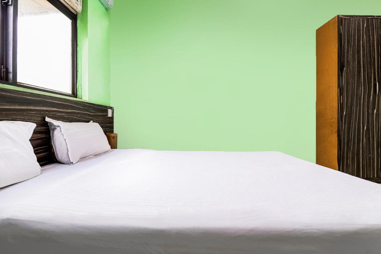 Hotel Oyo Flagship 46243 Bmb Hotel
