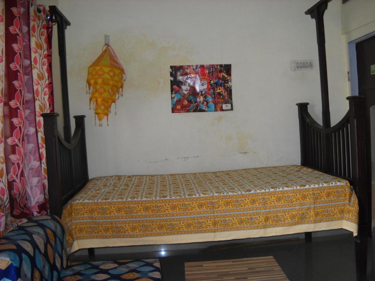 Homestay Nadya For Female & Family