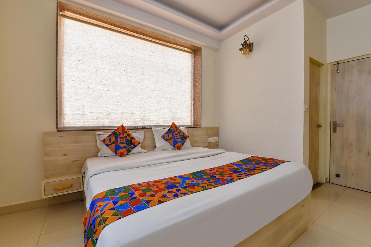 Fabhotel Silver I