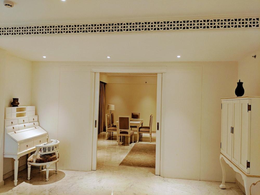 Alila Bishangarh - A Hyatt Brand 5*