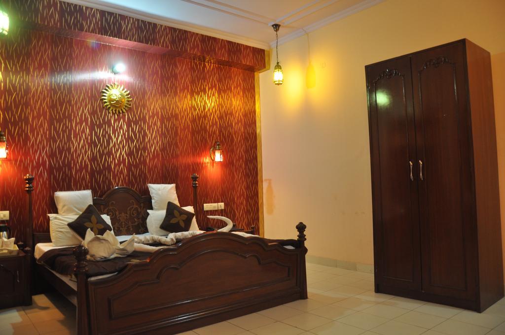 Resort Oyo 15214 Mahal Rajwada Jaipur