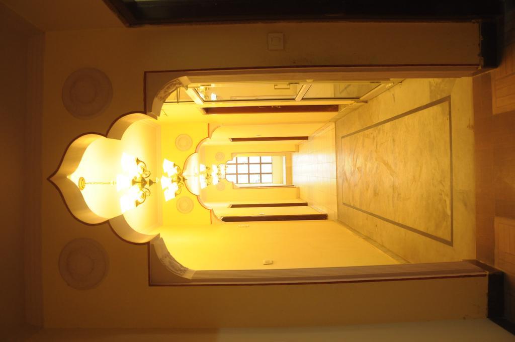 Oyo 15214 Mahal Rajwada Resort Jaipur