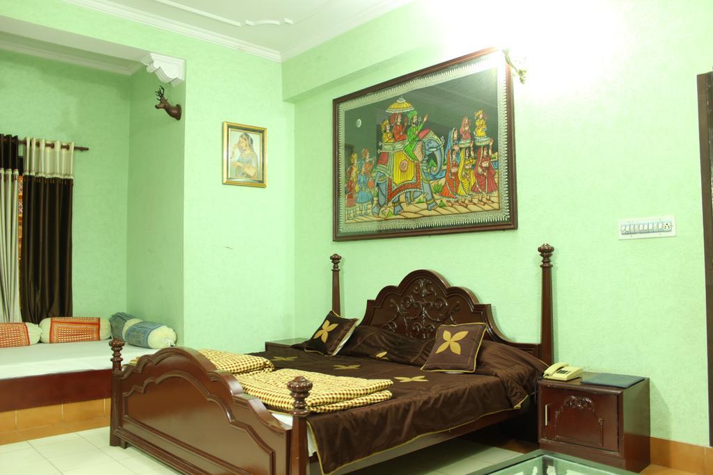 Oyo 15214 Mahal Rajwada Resort Jaipur