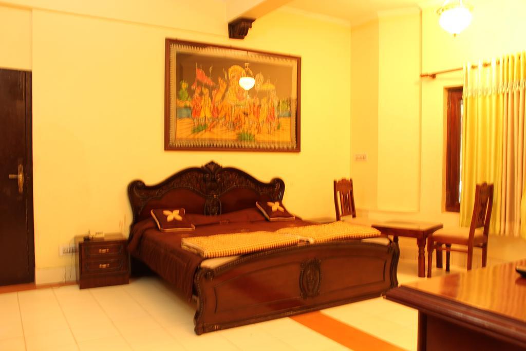 Oyo 15214 Mahal Rajwada Resort