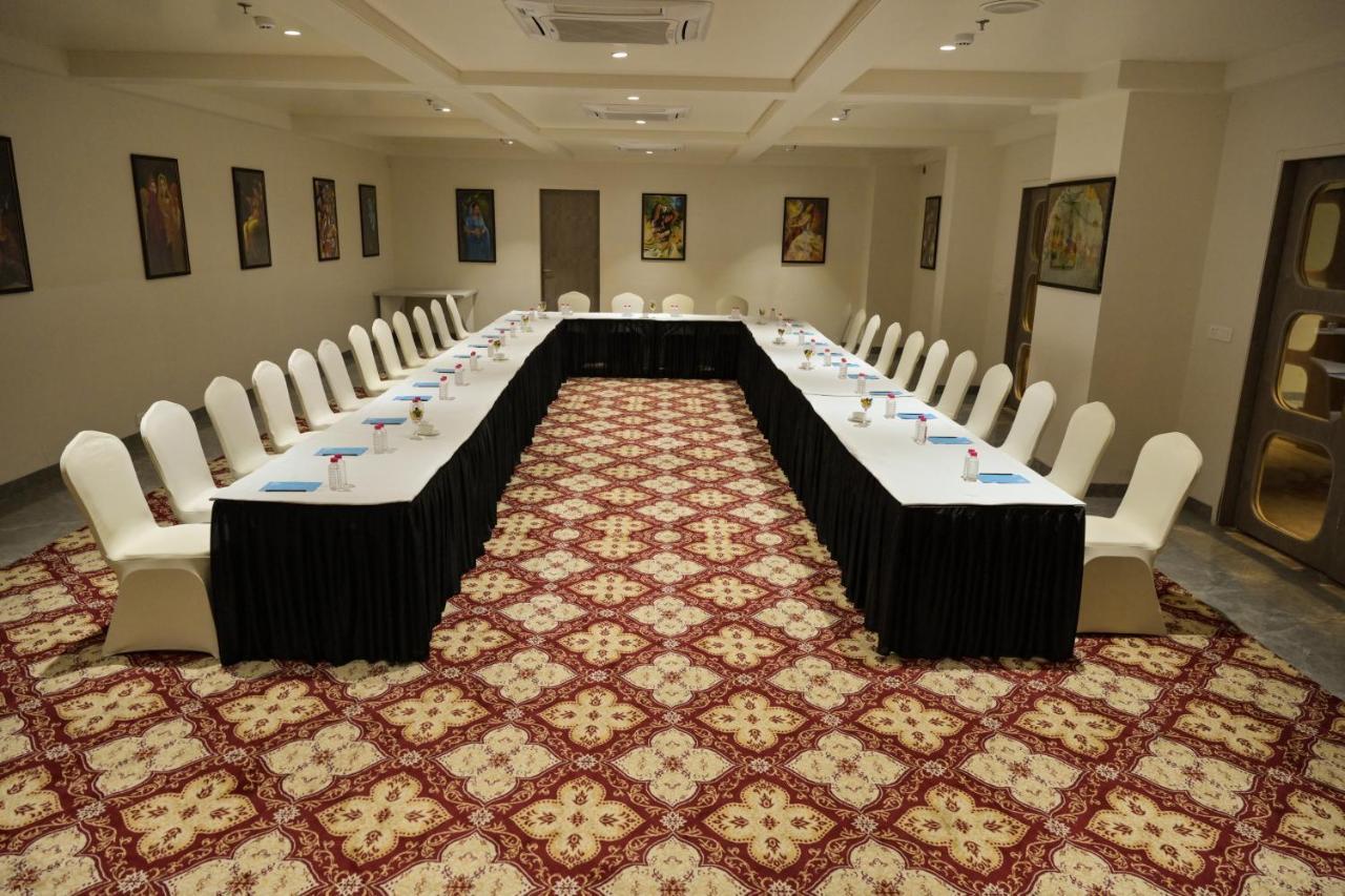 Stardom Jaipur