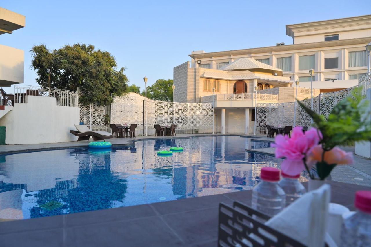 Resort Stardom Jaipur