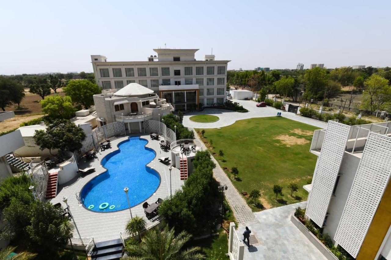 Stardom Resort