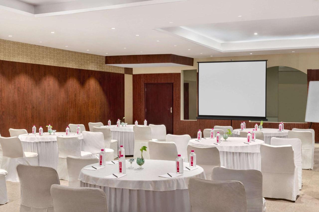 Hotel Ramada By Wyndham Jaisinghpura 4*