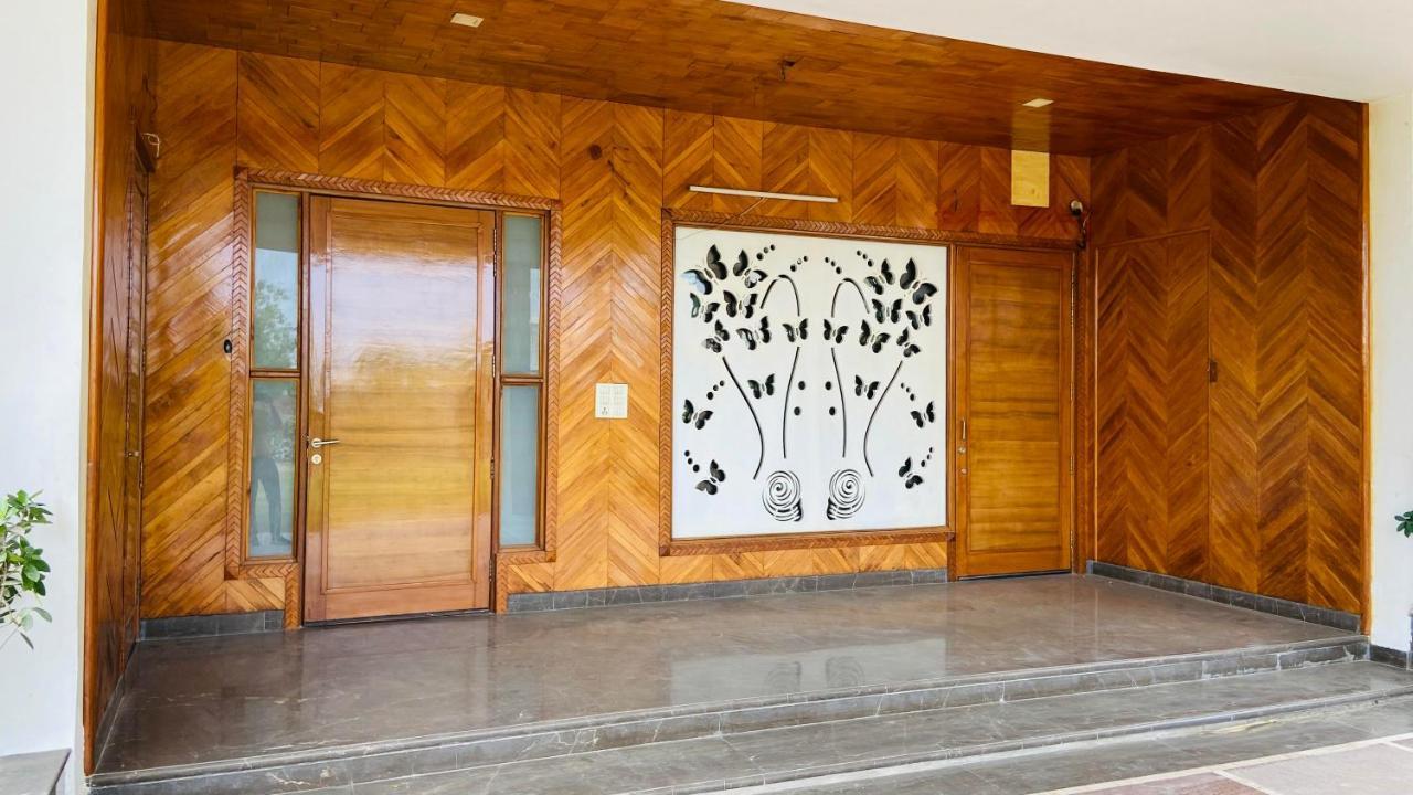 Farm stay Shakuntlam Farms 4bhk