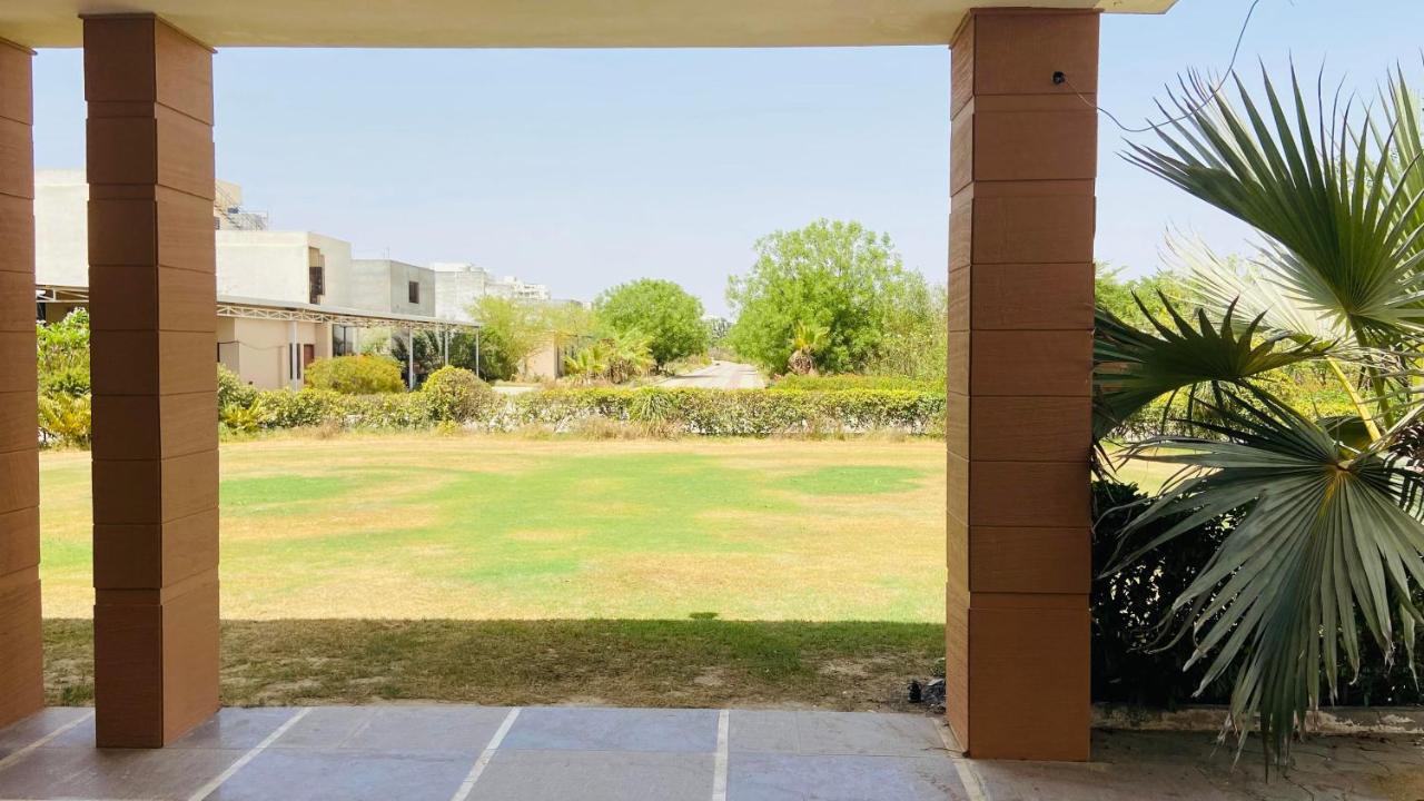 Farm stay Shakuntlam Farms 4bhk *