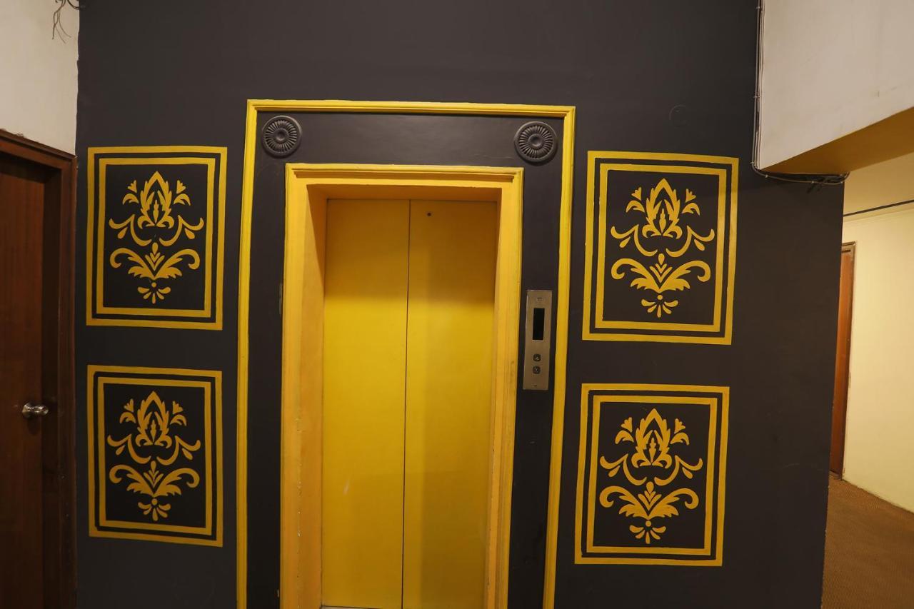 Hotel Fabhotel Emerlad