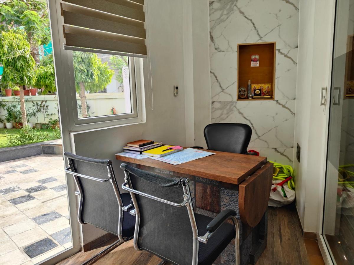 Guest house House No 87a