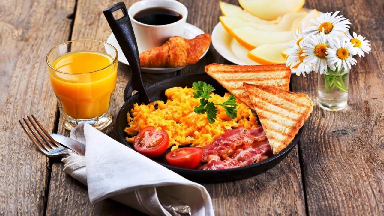 Hotel Fabhotel Emerlad 3*