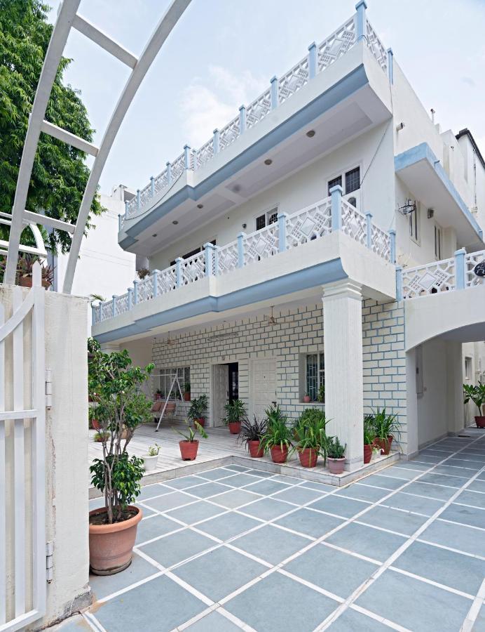 Madhav's Mallet Bed & Breakfast *