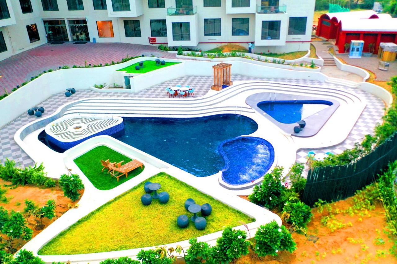 The Nest Luxury 4*