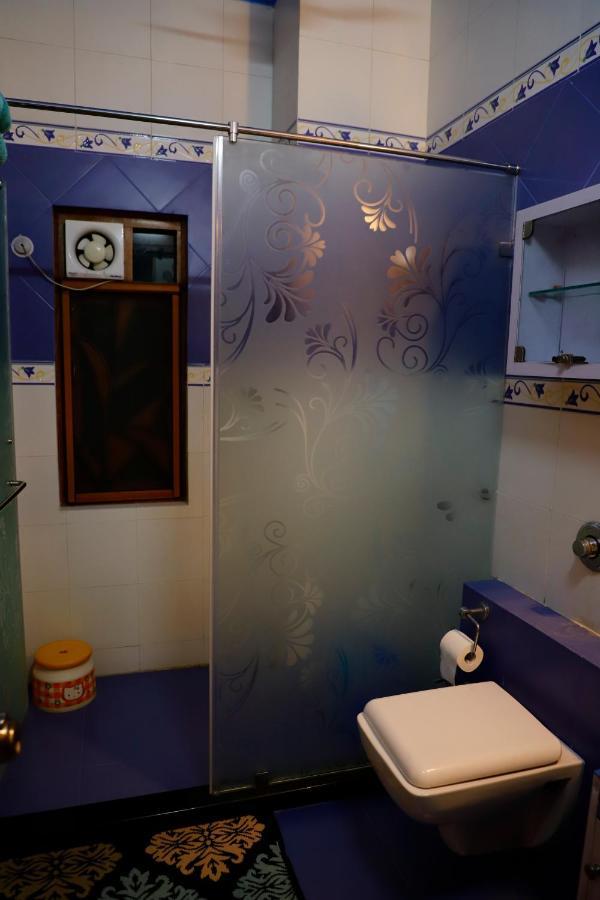 Aura Royal Homestay