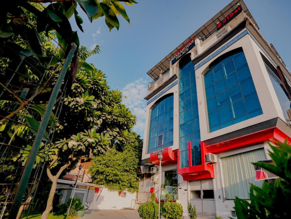 Mansarovar Palace Hotel 3*