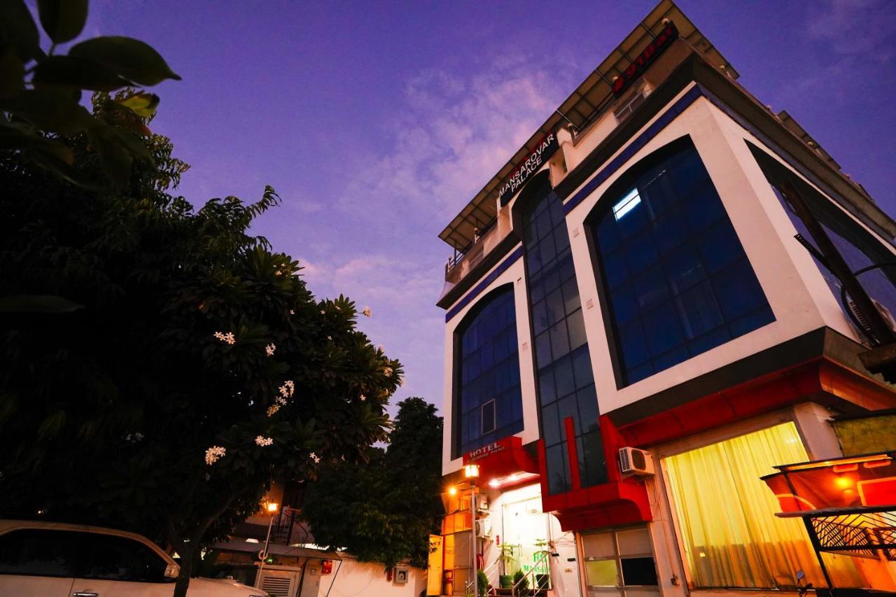 Mansarovar Palace Hotel 3*
