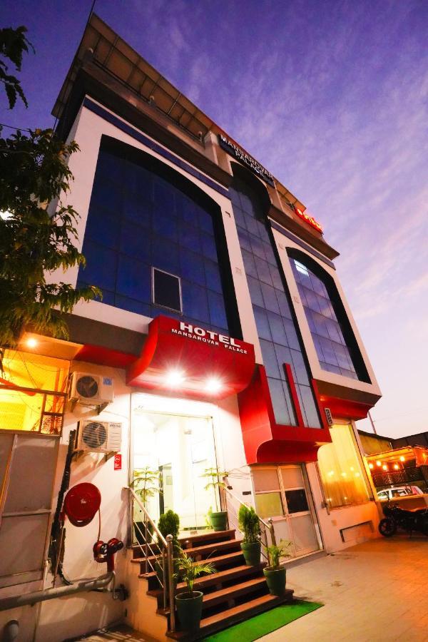 Mansarovar Palace Hotel