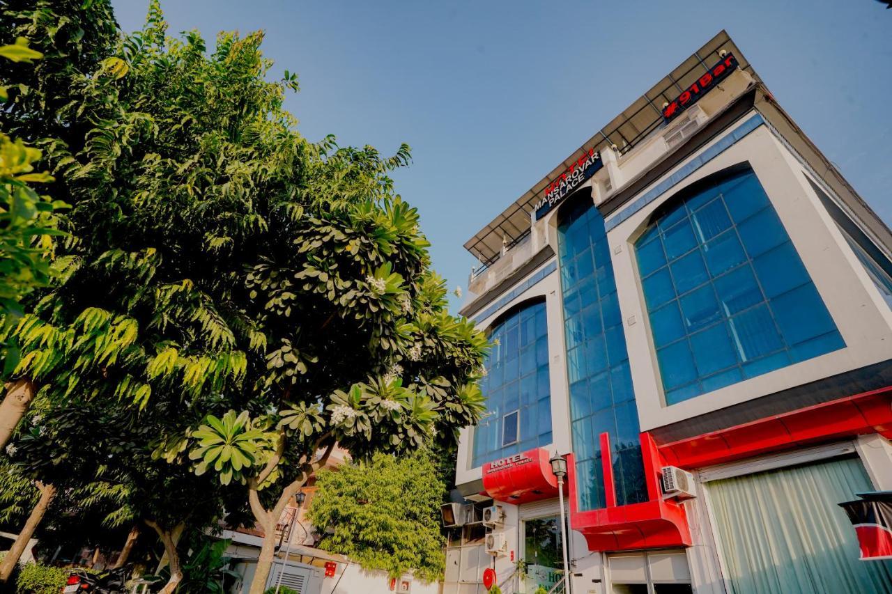 Hotel Mansarovar Palace 3*