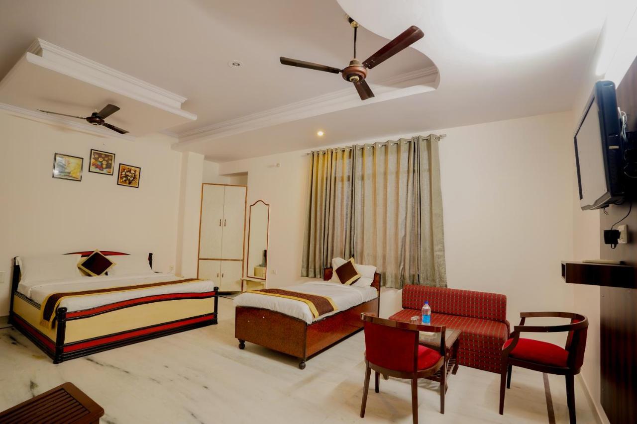 Mansarovar Palace Hotel Jaipur