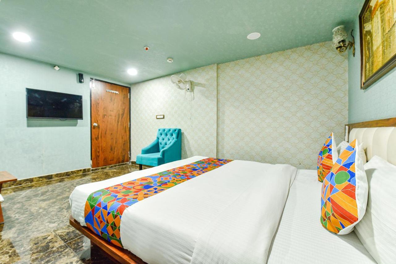 Fabhotel Queens Hub Hotel 3*