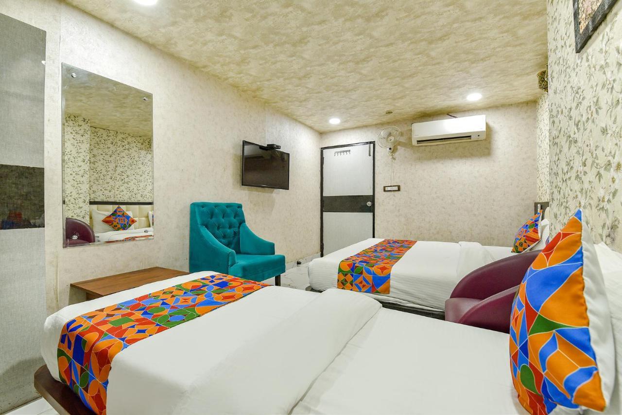Hotel Fabhotel Queens Hub 3*