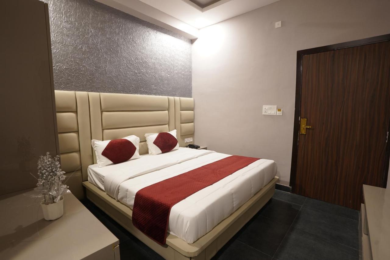 Yanela - The Connaught House 3* Jaipur