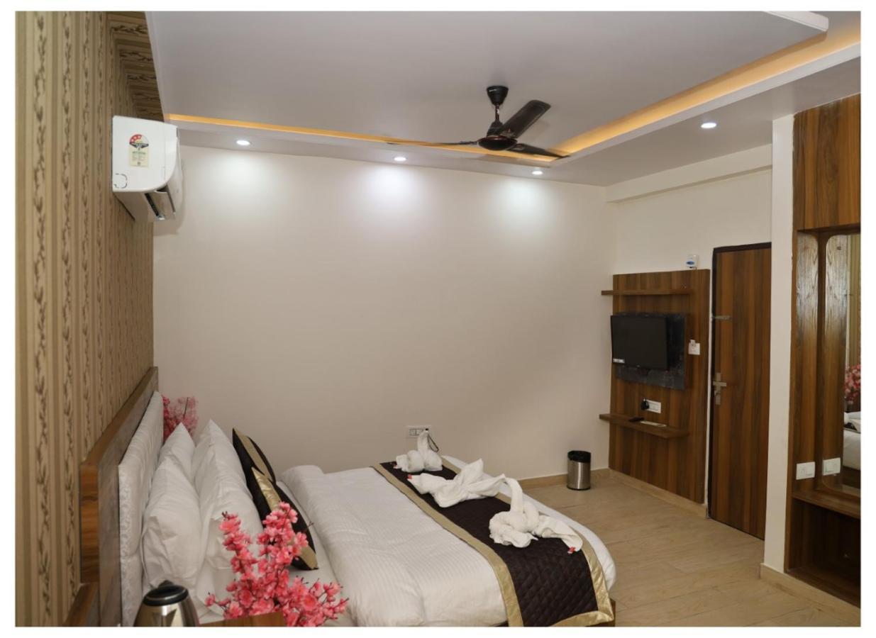 Hotel Signature Prime Vaishali Nagar 4*