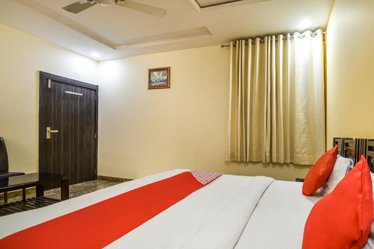 Oyo Flagship Spark Hotel 3*