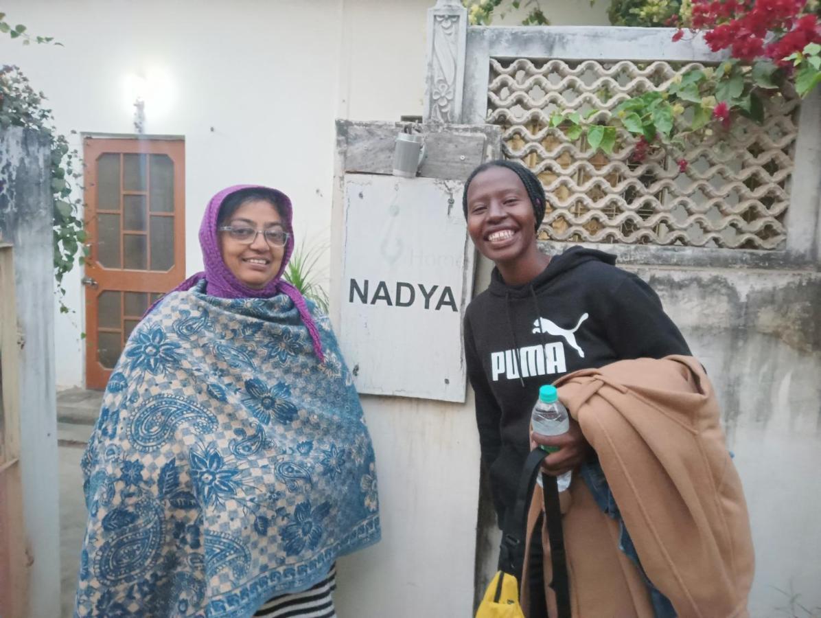 Nadya For Female & Family Homestay *