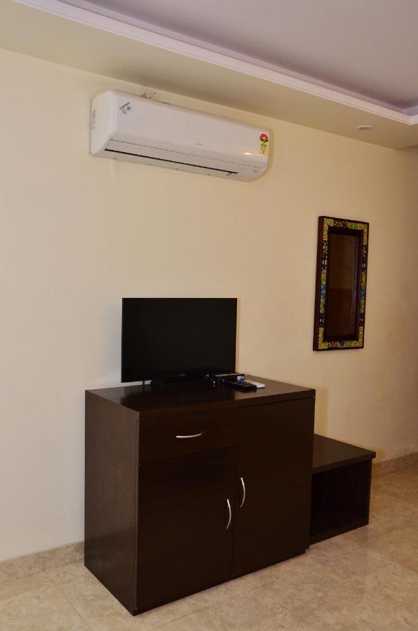 Raj Regency Hotel 3*