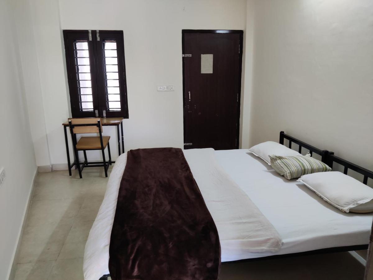 Guest house House No 87a *